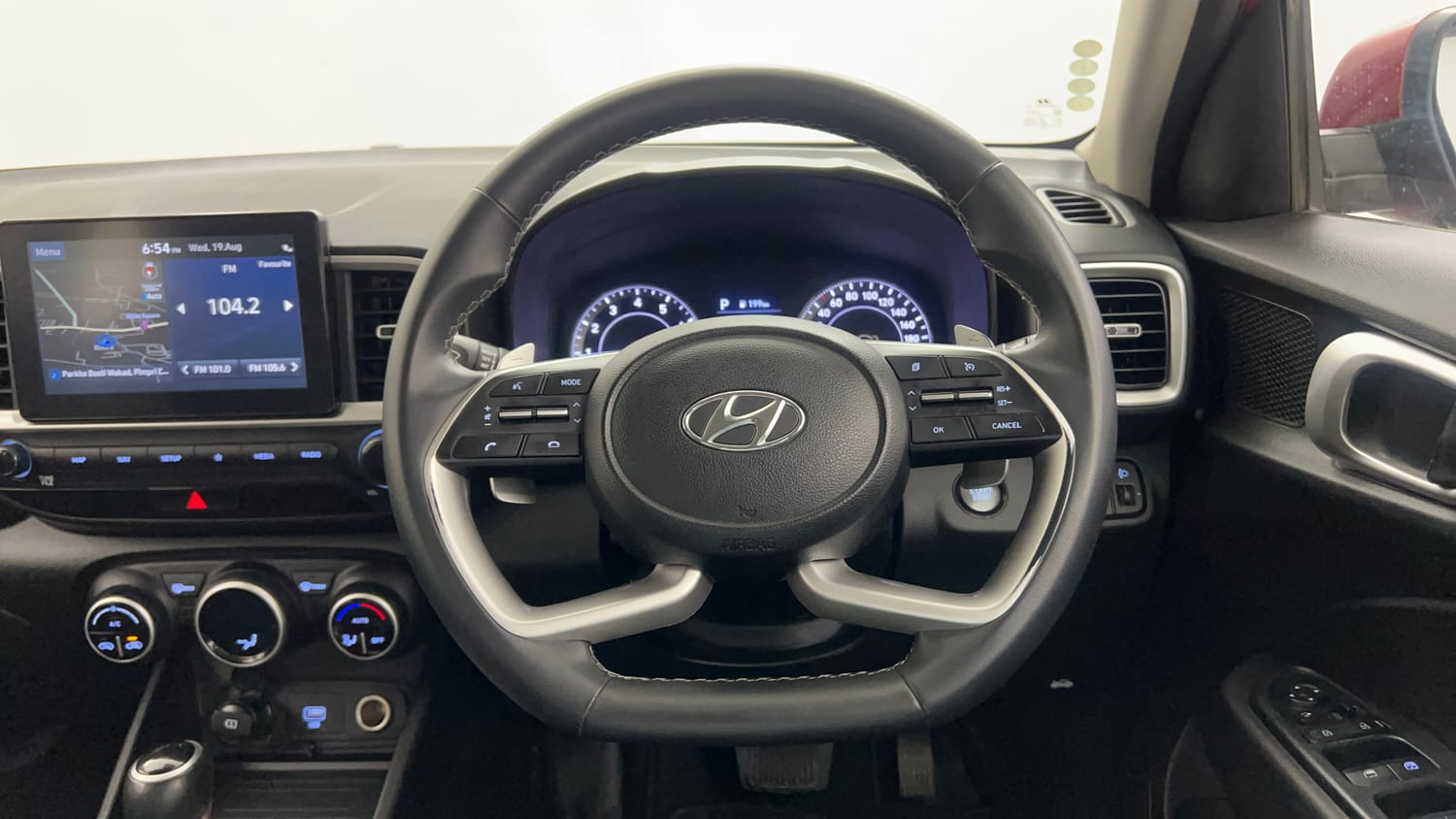 Used 2020 Hyundai Venue SX Plus 1.0 Turbo DCT Petrol Automatic interior STEERING VIEW