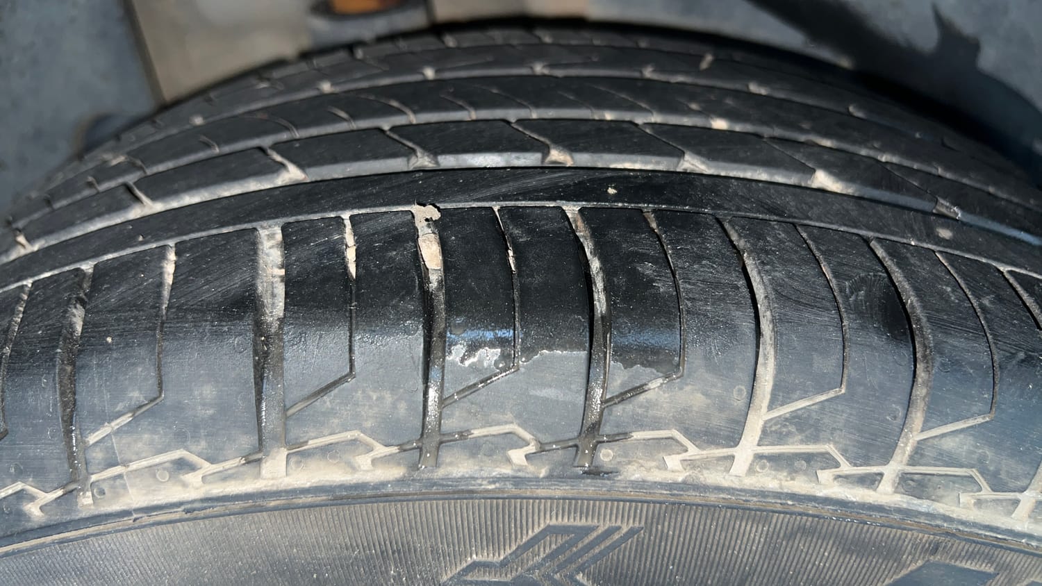 Used 2023 Kia Seltos HTX 1.5 Petrol Manual tyres RIGHT REAR TYRE TREAD VIEW