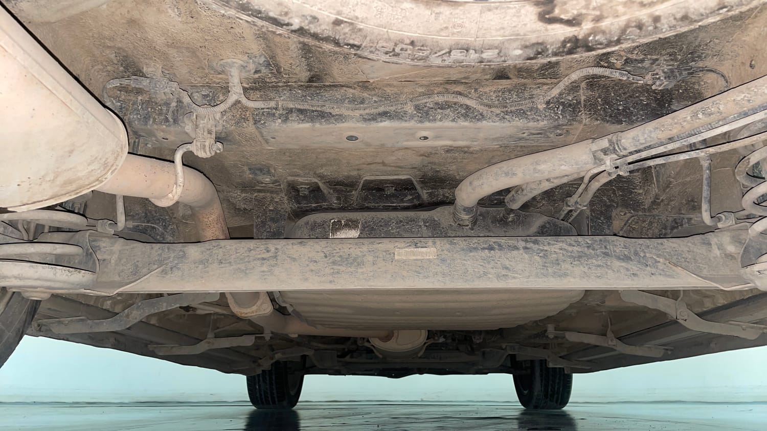 Used 2023 MG Motors Hector Plus Sharp 1.5 Petrol Turbo CVT 6-STR Petrol Automatic extra REAR UNDERBODY VIEW (TAKEN FROM REAR)