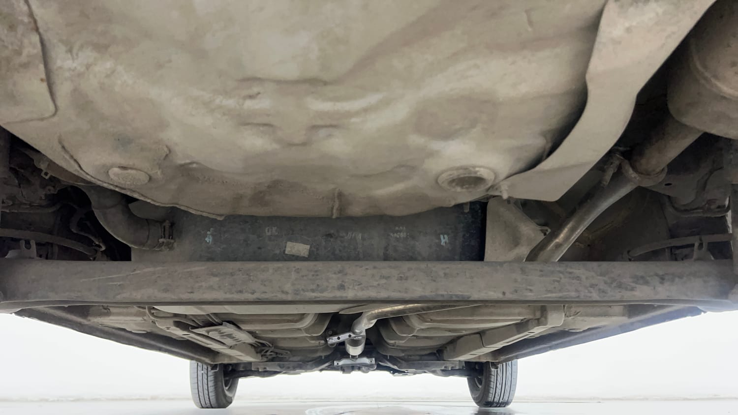 Used 2013 Hyundai i10 Magna 1.1 iRDE2 Petrol Manual extra REAR UNDERBODY VIEW (TAKEN FROM REAR)