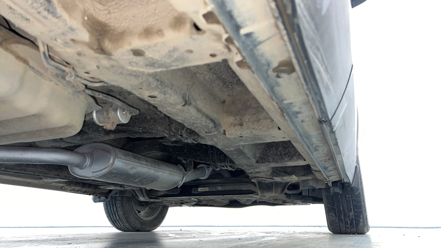 Used 2020 MG Motors Hector Plus Sharp 1.5 DCT Petrol Petrol Automatic extra REAR RIGHT UNDERBODY VIEW