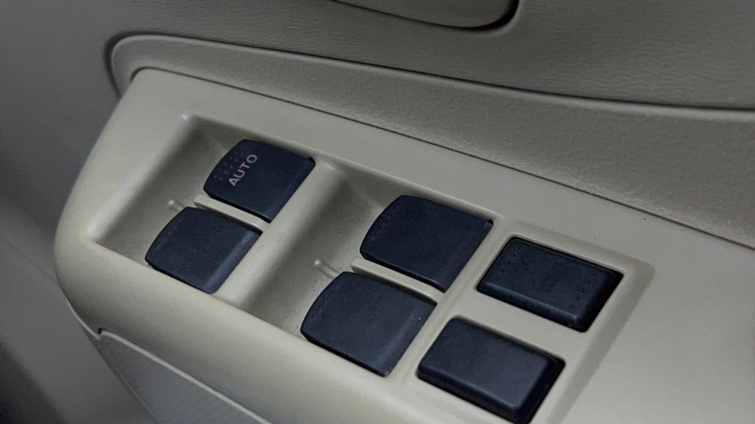 Used 2013 Maruti Suzuki A-Star ZXI Petrol Manual top_features Power windows