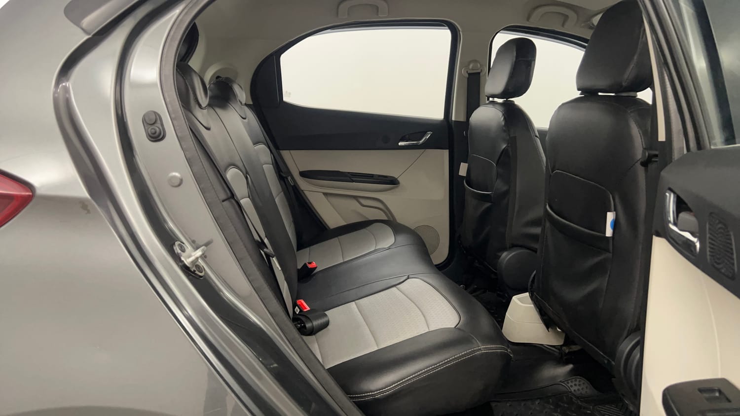 Used 2022 Tata Tiago XZ Plus CNG Cng Manual interior RIGHT SIDE REAR DOOR CABIN VIEW