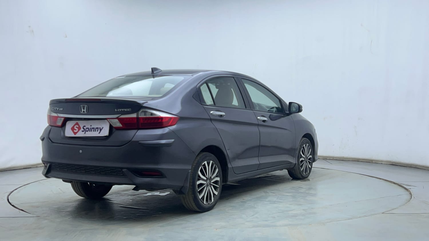 Used 2017 Honda City ZX Diesel Diesel Manual exterior RIGHT REAR CORNER VIEW