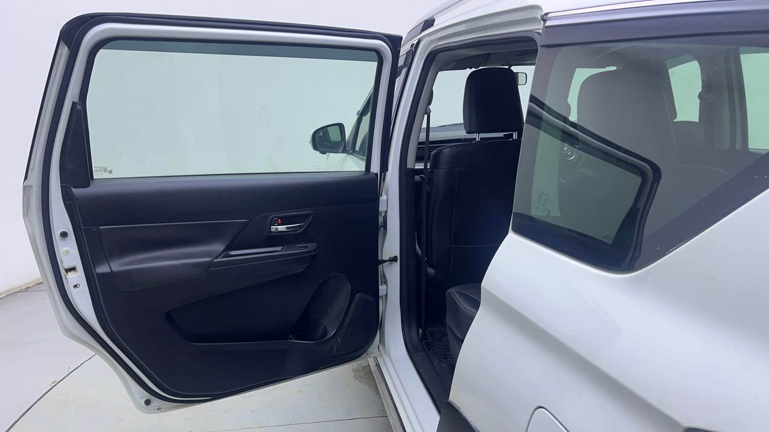 Used 2022 Maruti Suzuki XL6 Alpha MT Petrol Petrol Manual interior LEFT REAR DOOR OPEN VIEW