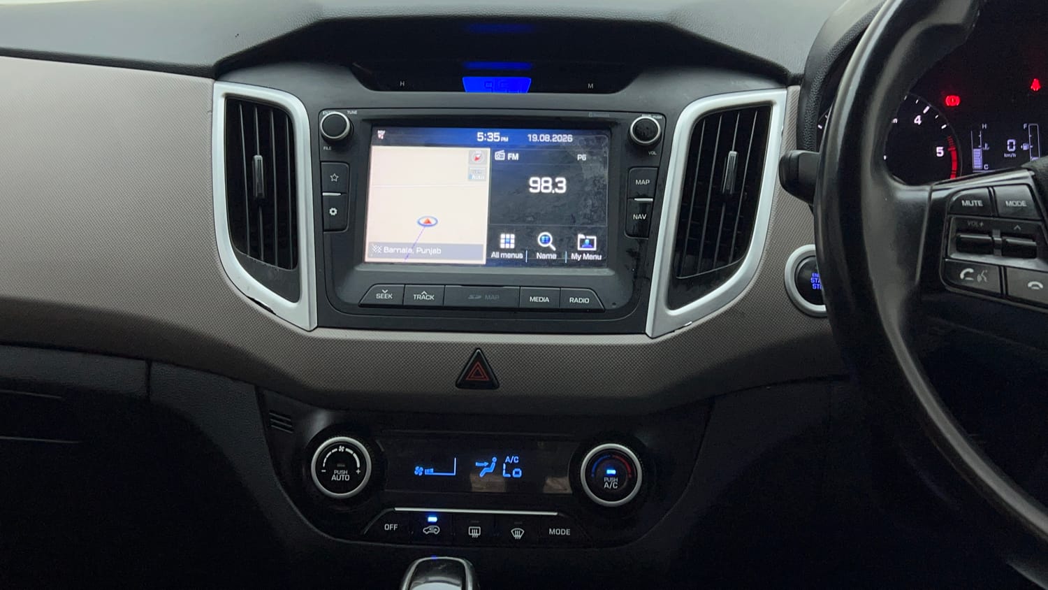 Used 2019 Hyundai Creta SX 1.6 AT CRDi Diesel Automatic interior MUSIC SYSTEM & AC CONTROL VIEW