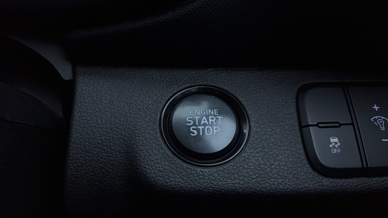 Used 2019 Hyundai Venue SX Plus 1.0 Turbo DCT Petrol Automatic top_features Keyless start