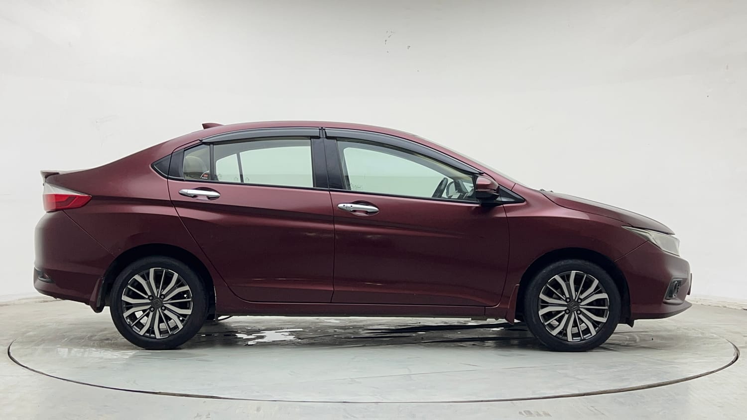 Used 2017 Honda City ZX CVT Petrol Petrol Automatic exterior RIGHT SIDE VIEW