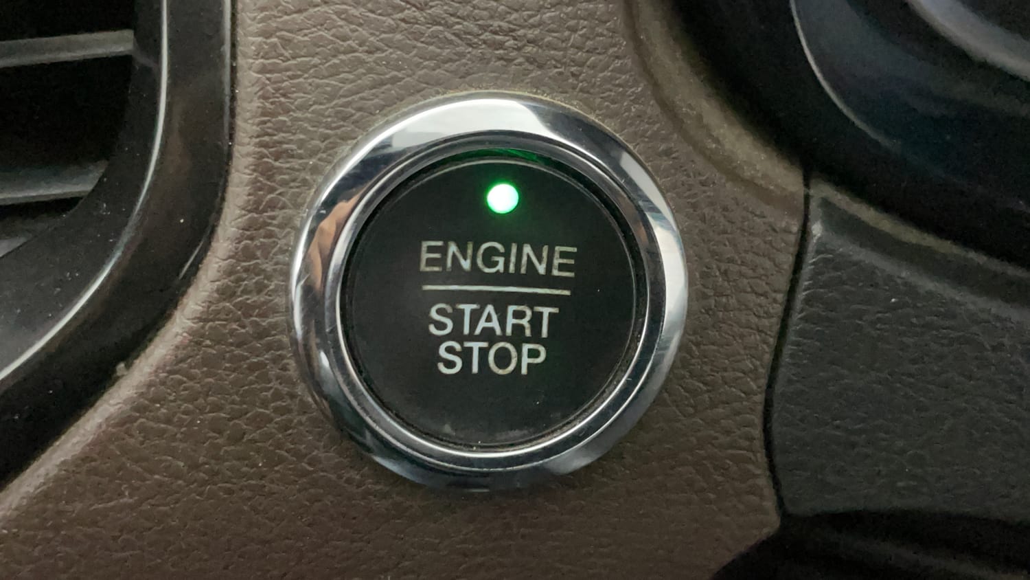 Used 2018 Ford Freestyle Titanium 1.2 Ti-VCT Petrol Manual top_features Keyless start