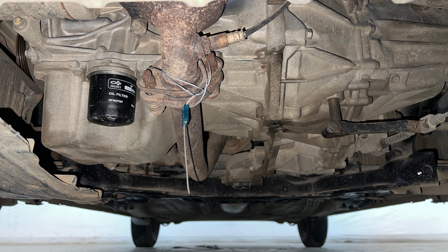 Used 2017 Maruti Suzuki Dzire VXi Petrol Manual extra FRONT LEFT UNDERBODY VIEW