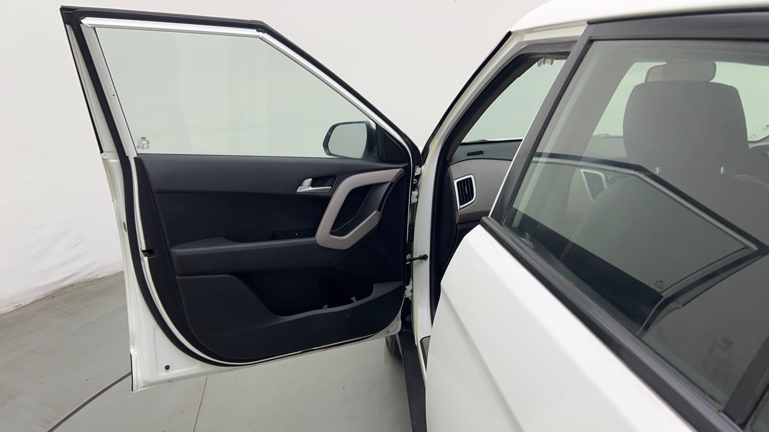 Used 2019 Hyundai Creta SX 1.6 AT CRDi Diesel Automatic interior LEFT FRONT DOOR OPEN VIEW
