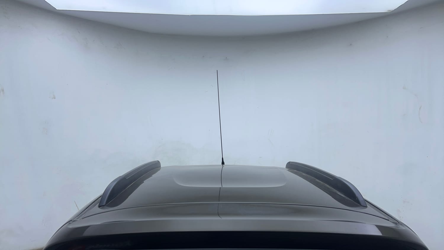 Used 2017 Renault Kwid RXL Petrol Manual exterior EXTERIOR ROOF VIEW