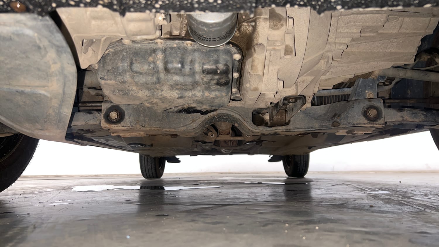 Used 2022 Volkswagen Polo Trendline 1.0L MPI Petrol Manual extra FRONT LEFT UNDERBODY VIEW