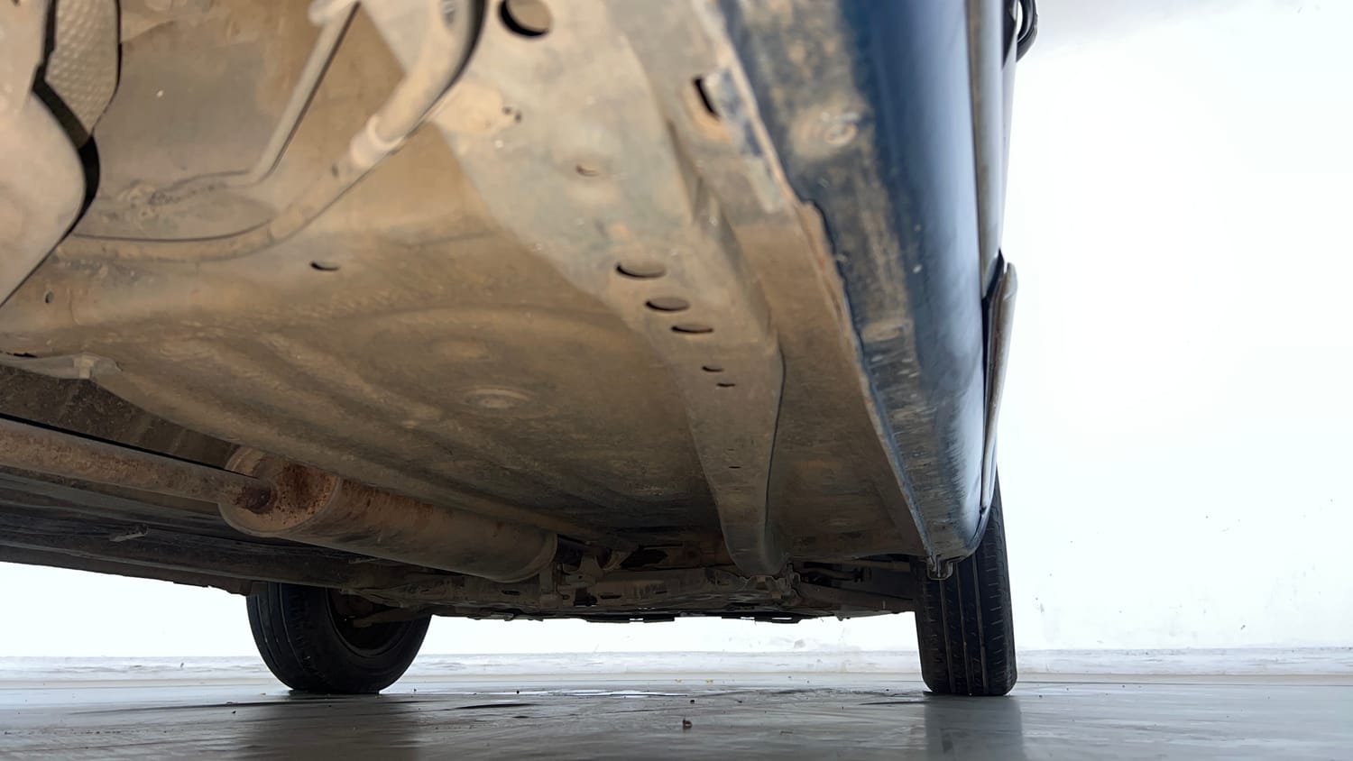 Used 2019 Maruti Suzuki Ignis Delta 1.2 MT Petrol Manual extra REAR RIGHT UNDERBODY VIEW