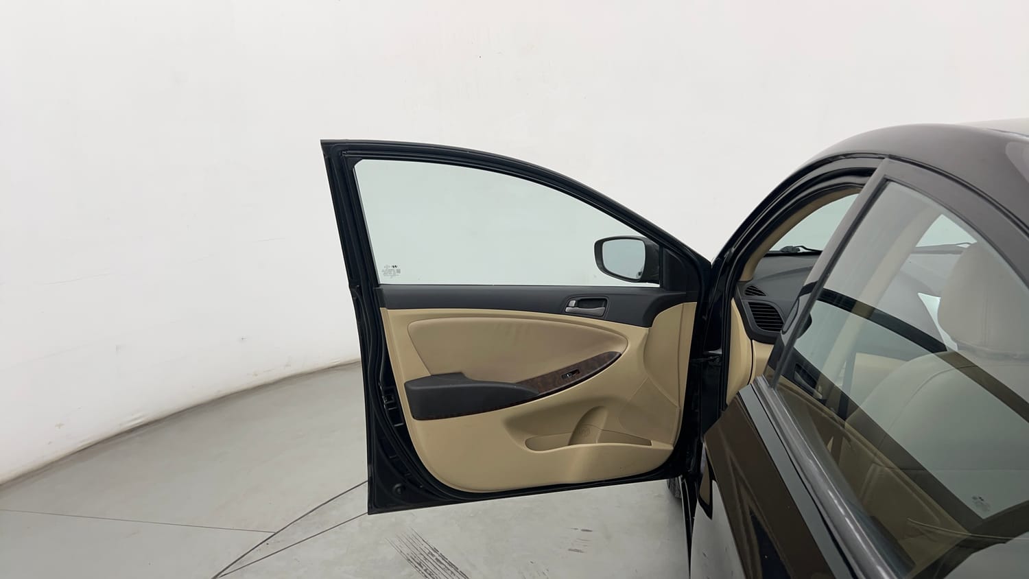 Used 2016 Hyundai Verna 1.6 VTVT S AT Petrol Automatic interior LEFT FRONT DOOR OPEN VIEW