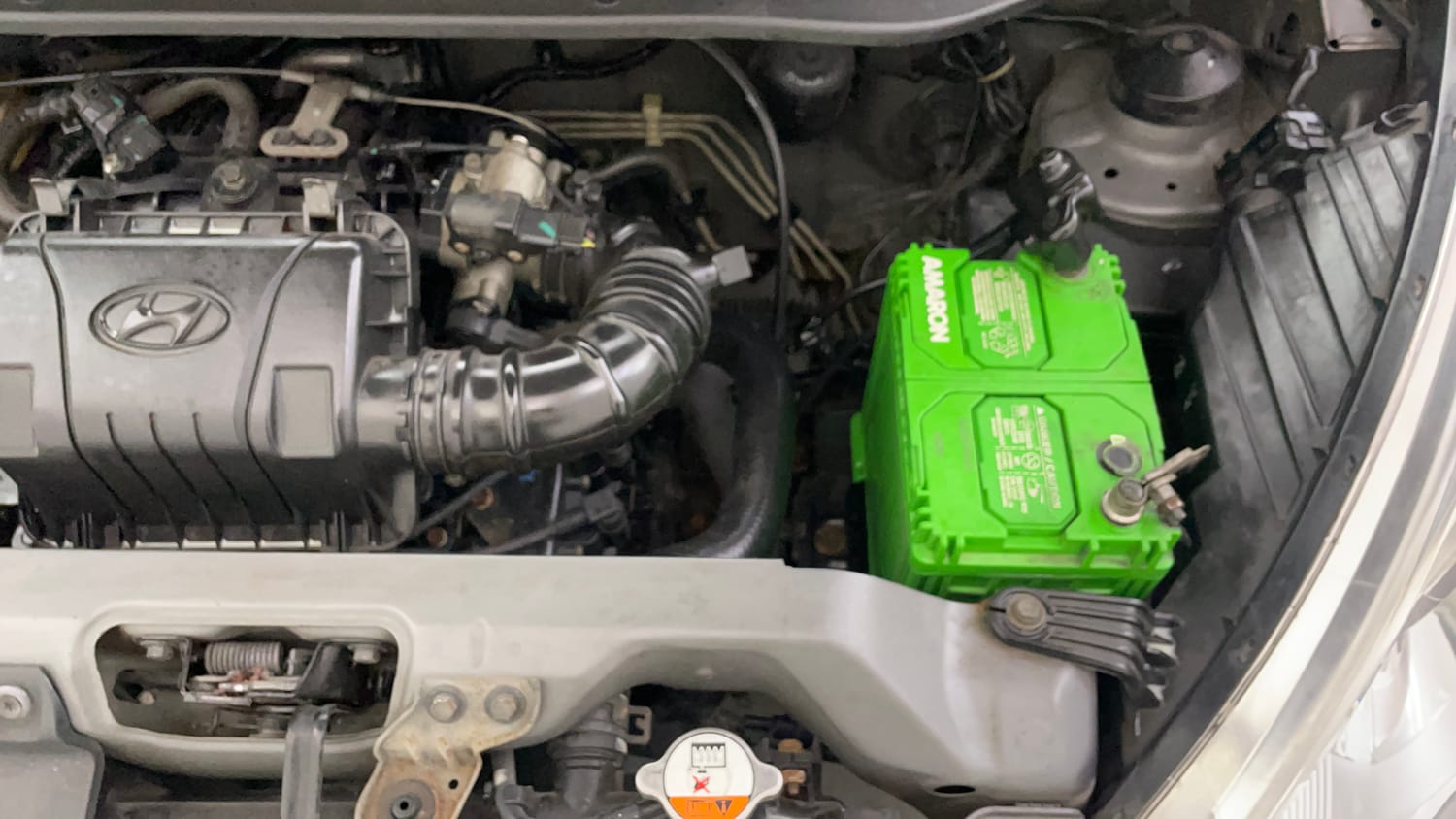 Used 2014 Hyundai Eon Magna Petrol Manual engine ENGINE LEFT SIDE VIEW