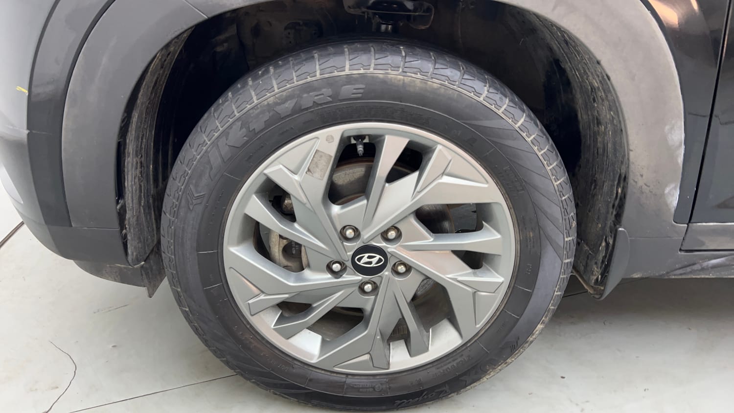 Used 2020 Hyundai Creta SX (O) 1.4 Turbo 7 DCT Petrol Automatic tyres LEFT FRONT TYRE RIM VIEW