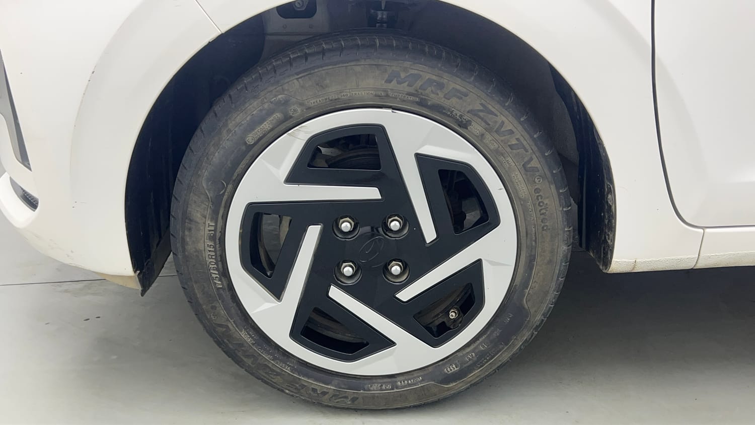 Used 2023 Hyundai Grand i10 Nios Sportz 1.2 Kappa VTVT Petrol Manual tyres LEFT FRONT TYRE RIM VIEW