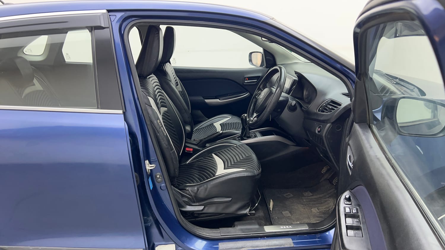 Used 2019 Maruti Suzuki Baleno Zeta Petrol Manual interior RIGHT SIDE FRONT DOOR CABIN VIEW