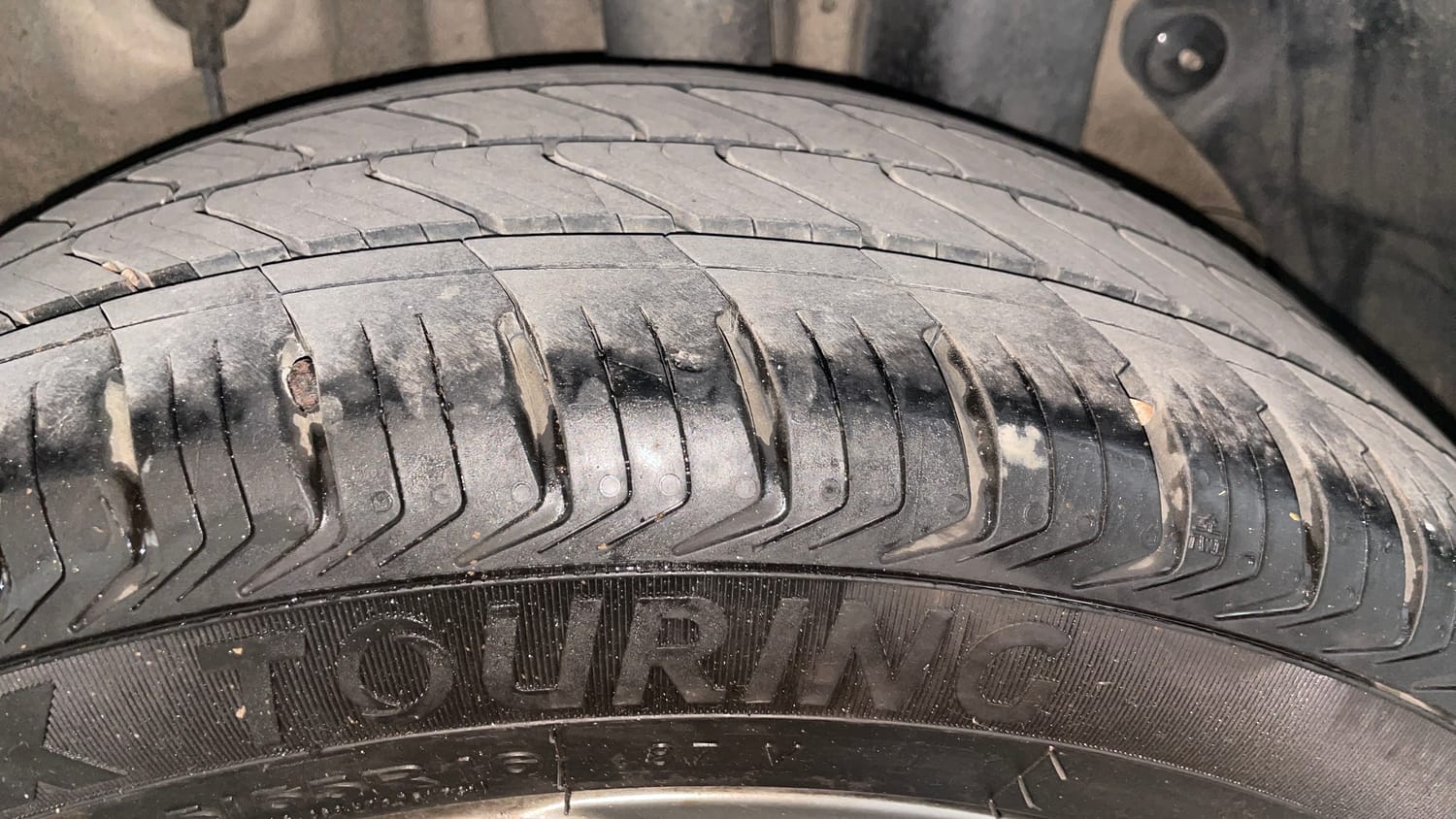 Used 2018 Hyundai Elite i20 Asta 1.4 CRDI Diesel Manual tyres LEFT REAR TYRE TREAD VIEW