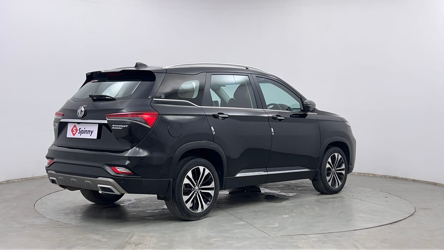 Used 2022 MG Motors Hector Plus Sharp 1.5 Petrol Turbo CVT 6-STR Petrol Automatic exterior RIGHT REAR CORNER VIEW