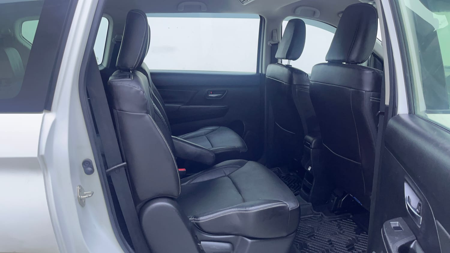 Used 2022 Maruti Suzuki XL6 Alpha MT Petrol Petrol Manual interior RIGHT SIDE REAR DOOR CABIN VIEW