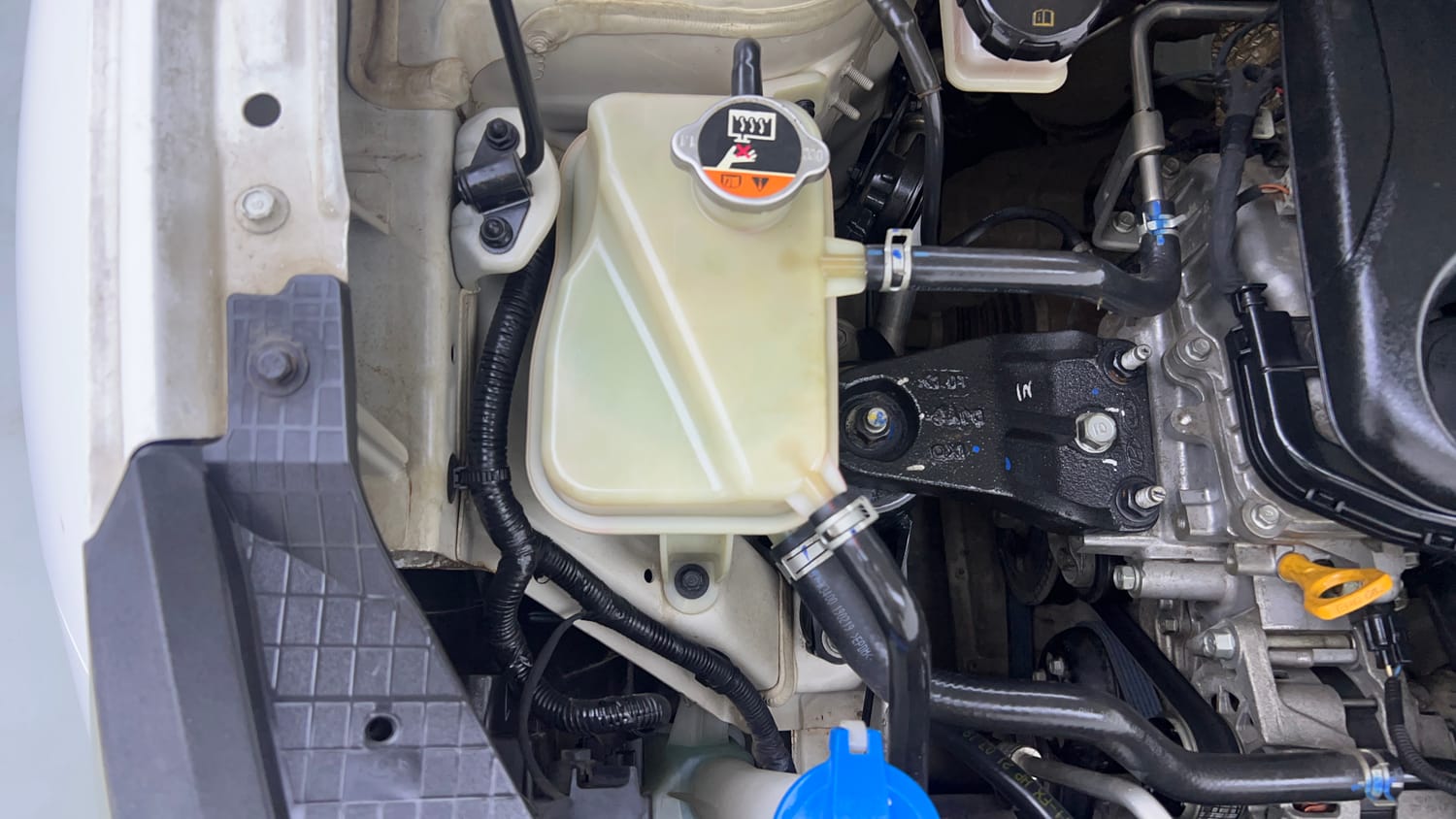 Used 2019 Hyundai Venue SX Plus 1.0 Turbo DCT Petrol Automatic engine ENGINE RIGHT SIDE VIEW