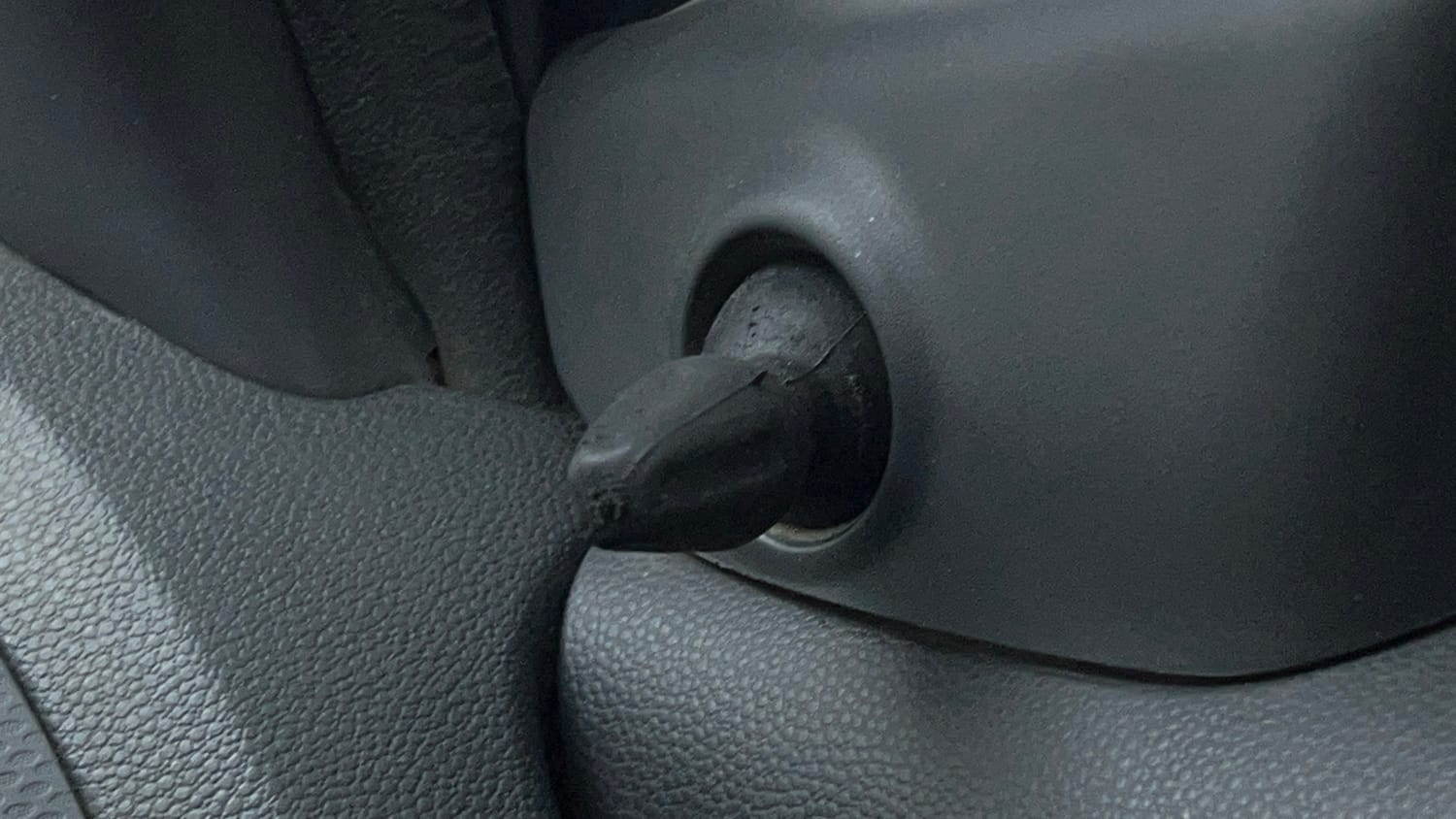 Used 2015 Maruti Suzuki Ritz Vxi BS-IV Petrol Manual top_features Adjustable ORVM