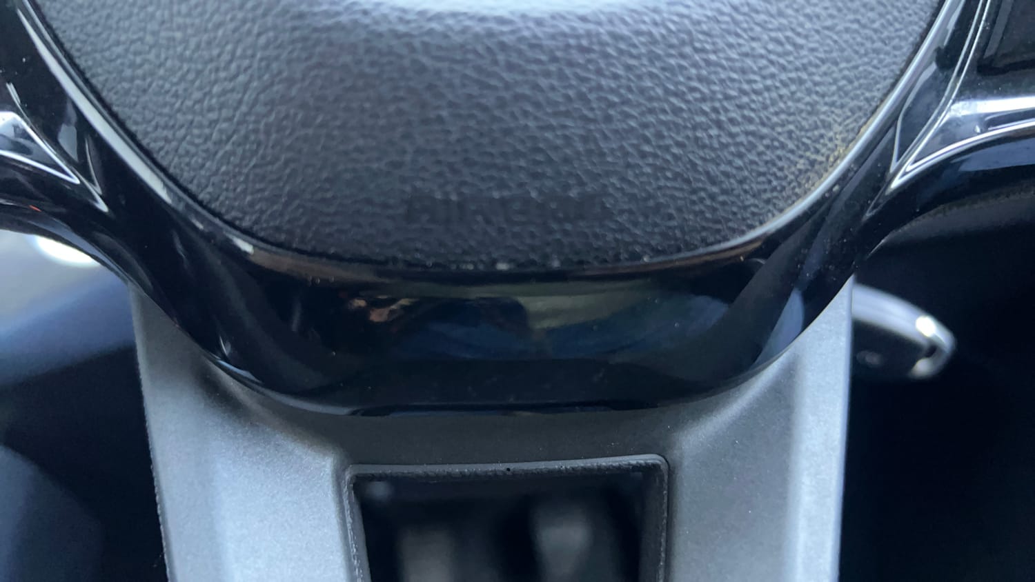 Used 2021 Tata Nexon XM Petrol Manual top_features Airbags