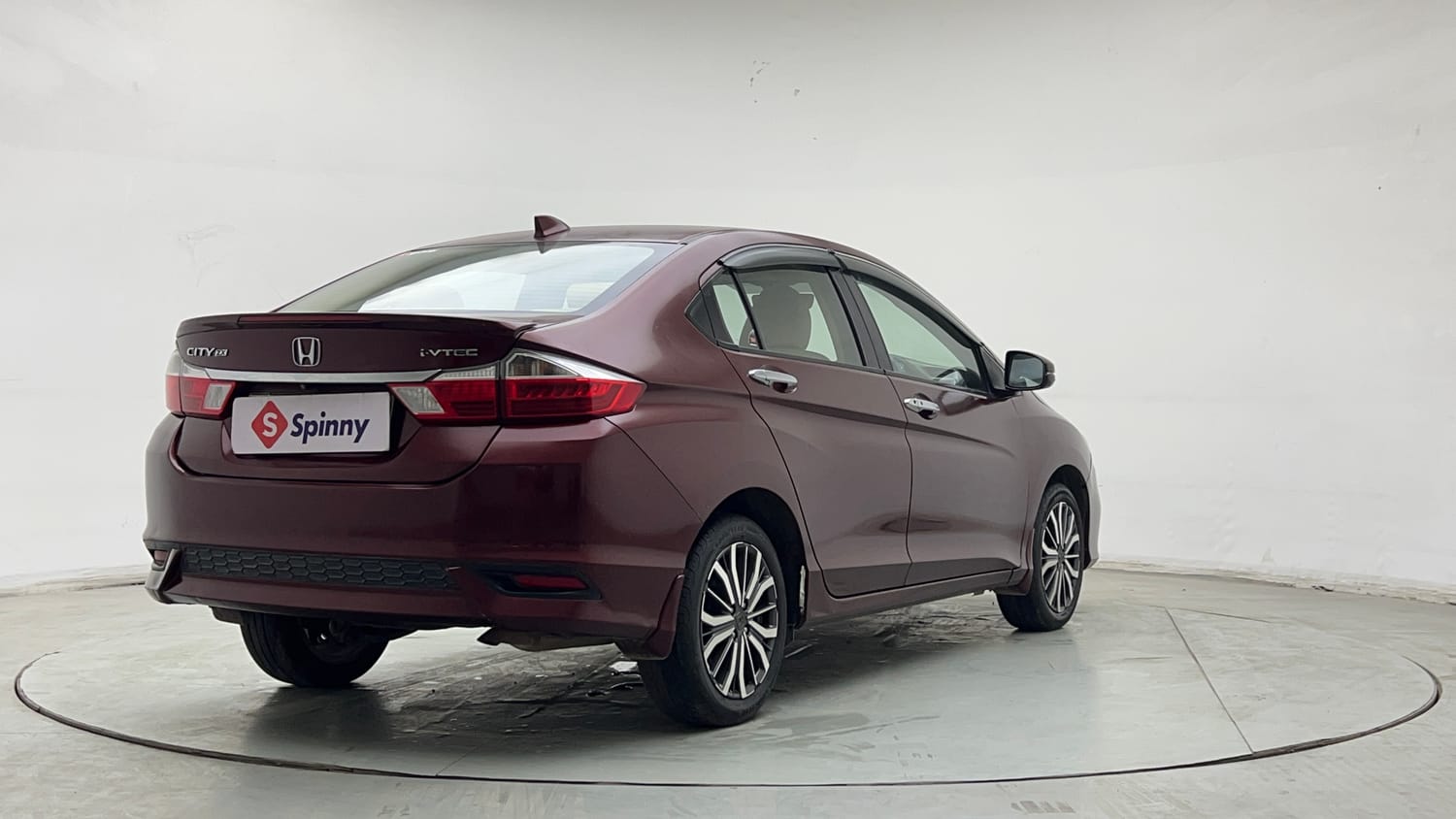 Used 2017 Honda City ZX CVT Petrol Petrol Automatic exterior RIGHT REAR CORNER VIEW