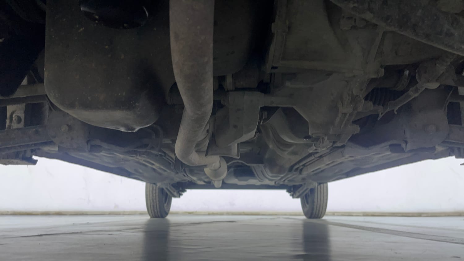 Used 2020 Maruti Suzuki Alto 800 LXi Petrol Manual extra FRONT LEFT UNDERBODY VIEW