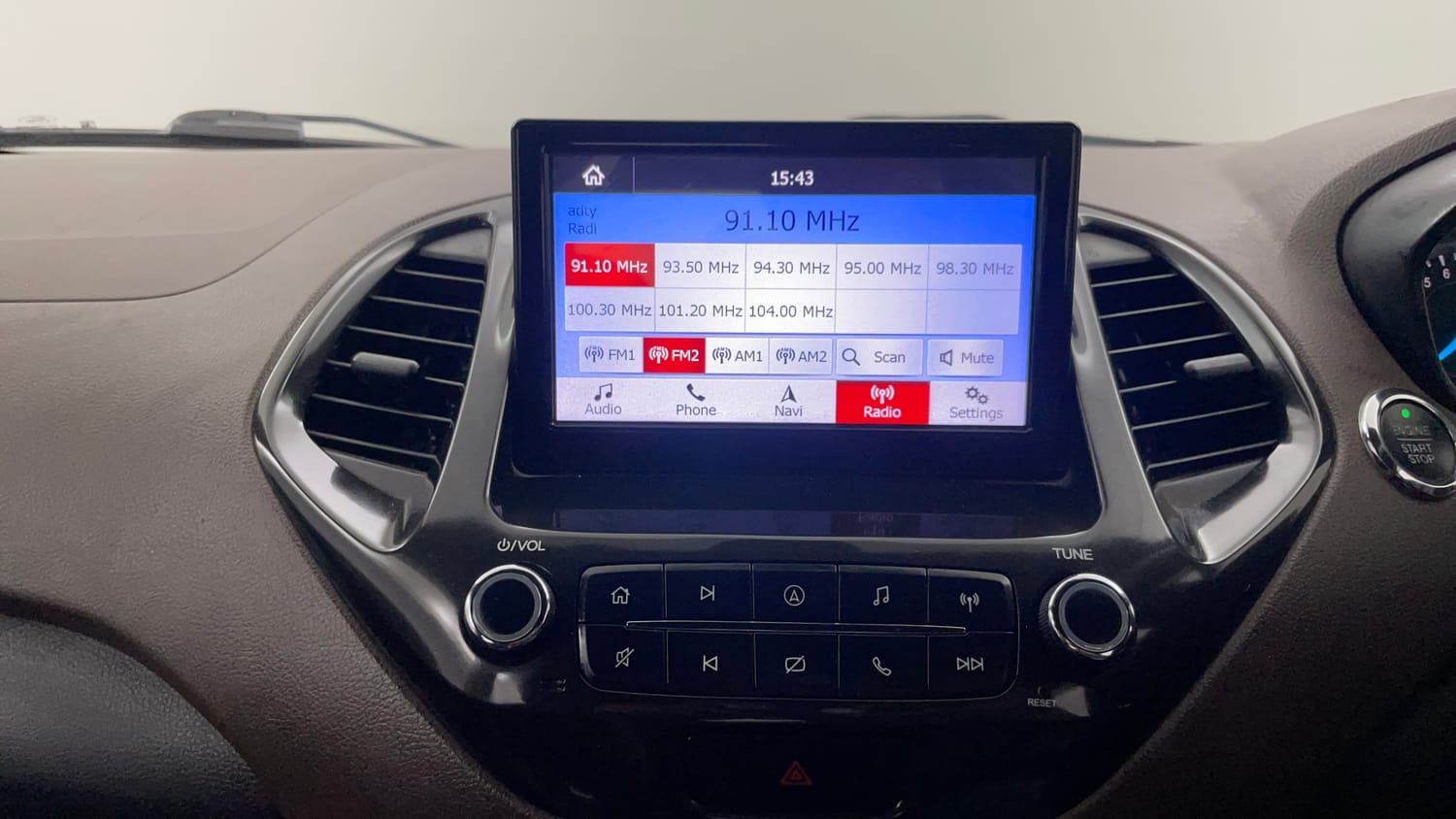 Used 2018 Ford Freestyle Titanium 1.2 Ti-VCT Petrol Manual top_features Integrated (in-dash) music system