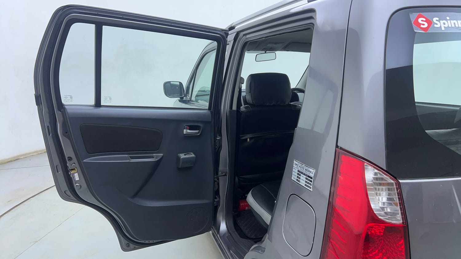 Used 2013 Maruti Suzuki Wagon R 1.0 LXI CNG (outside fitted) Cng Manual interior LEFT REAR DOOR OPEN VIEW