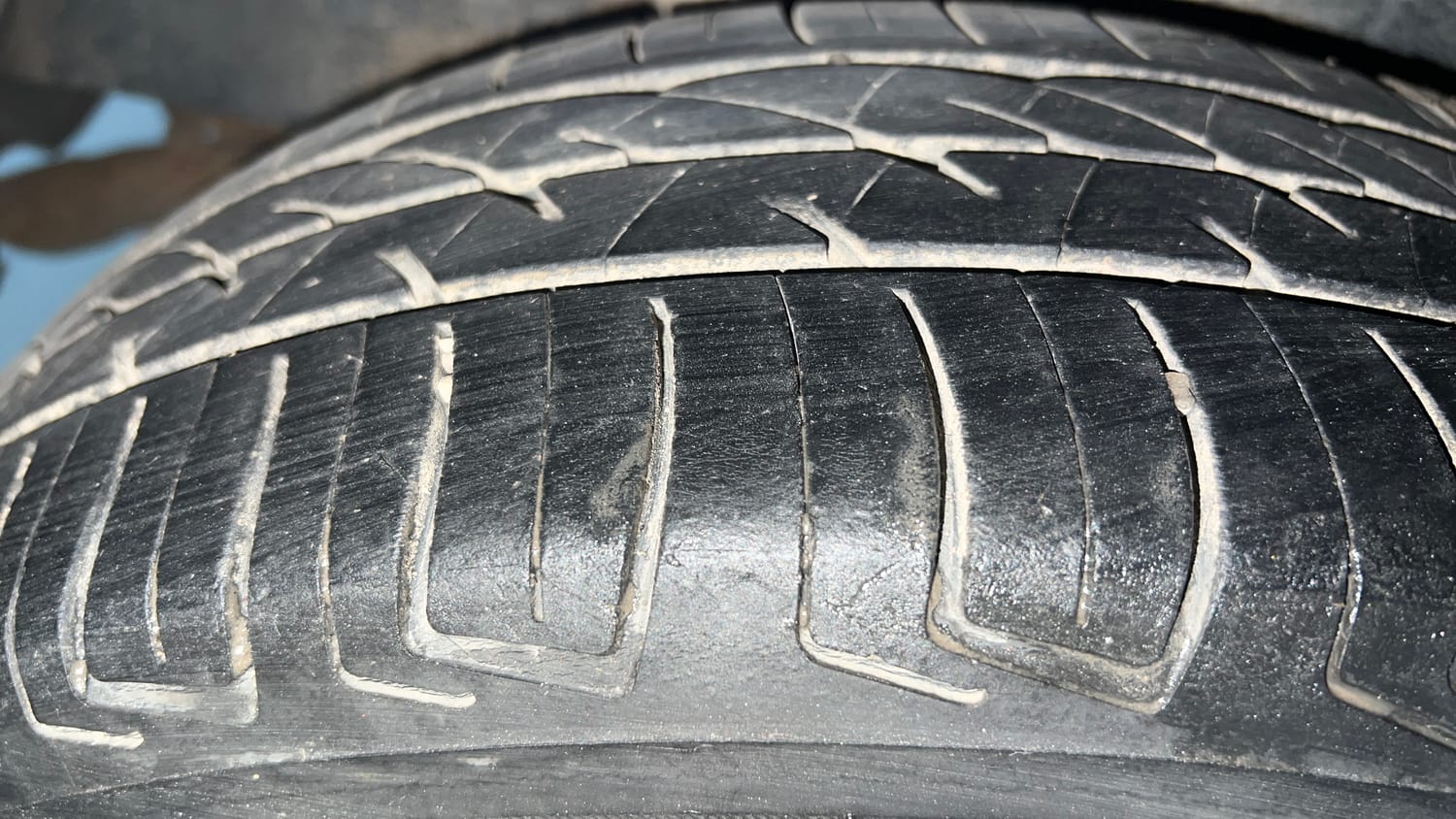 Used 2020 Maruti Suzuki Ignis Zeta 1.2 MT Petrol Manual tyres RIGHT REAR TYRE TREAD VIEW