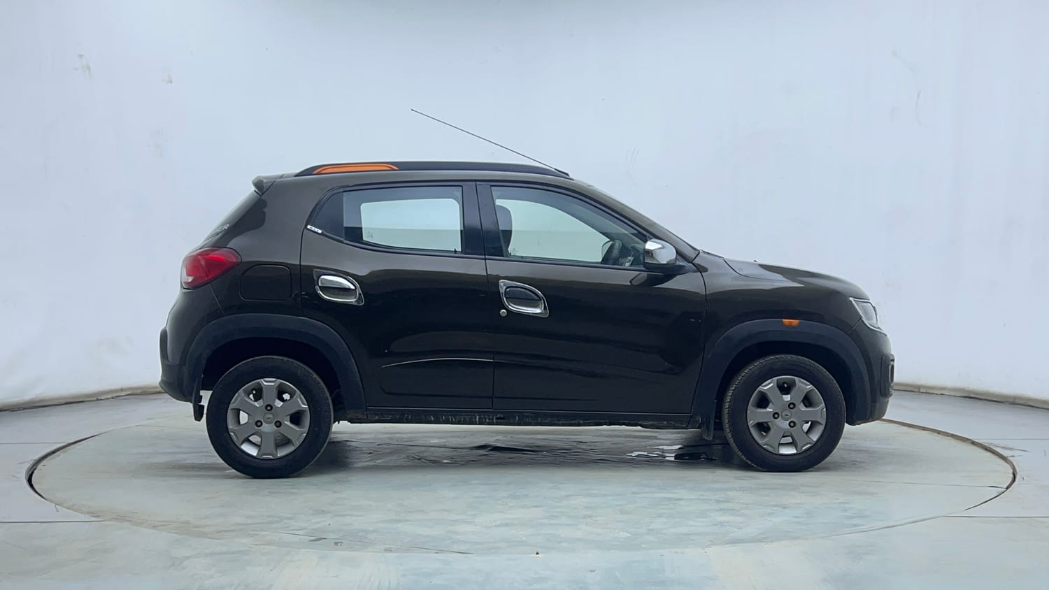 Used 2018 Renault Kwid CLIMBER 1.0 AMT Petrol Automatic exterior RIGHT SIDE VIEW