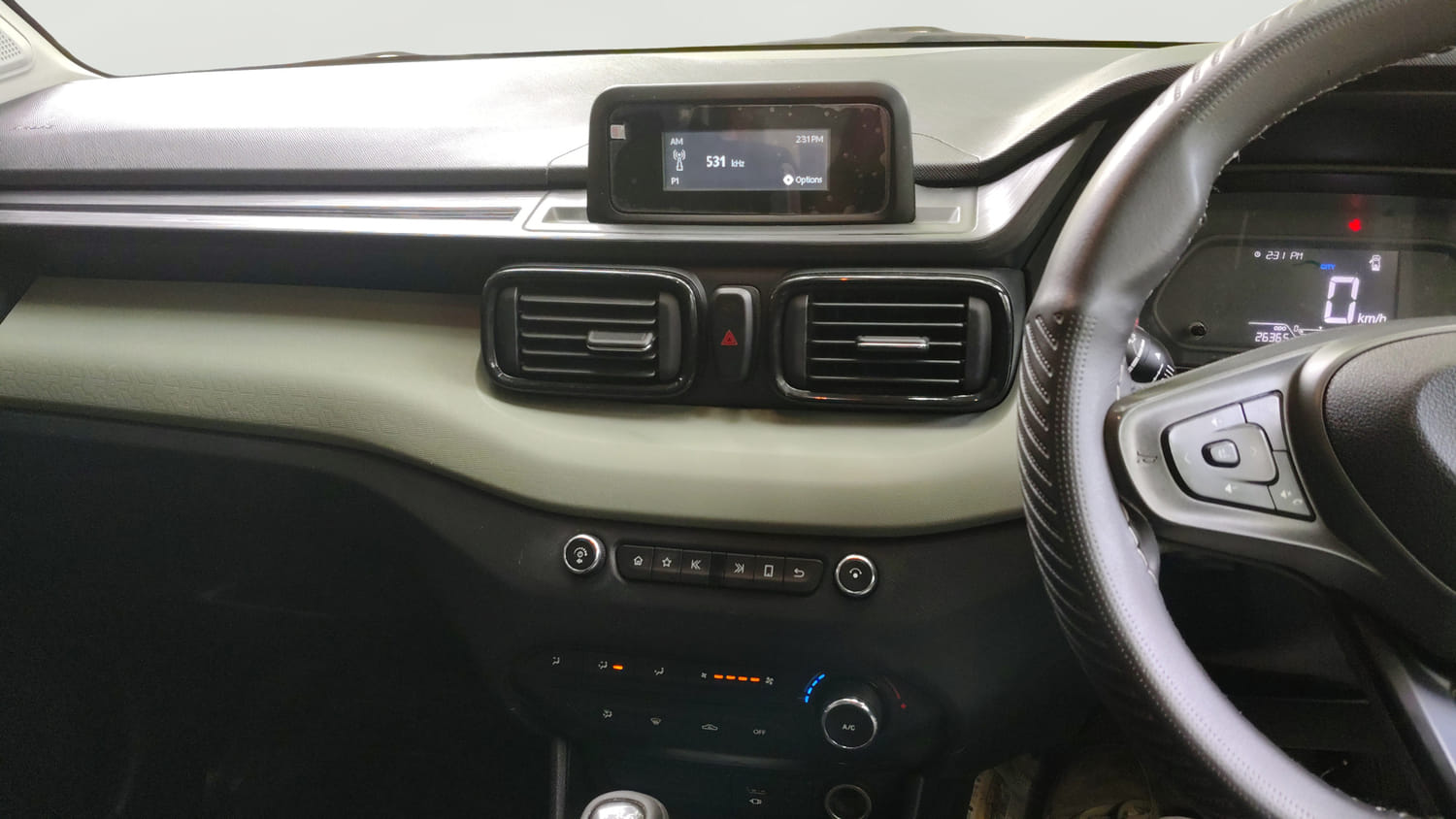 Used 2024 Tata Punch Adventure MT Petrol Manual interior MUSIC SYSTEM & AC CONTROL VIEW