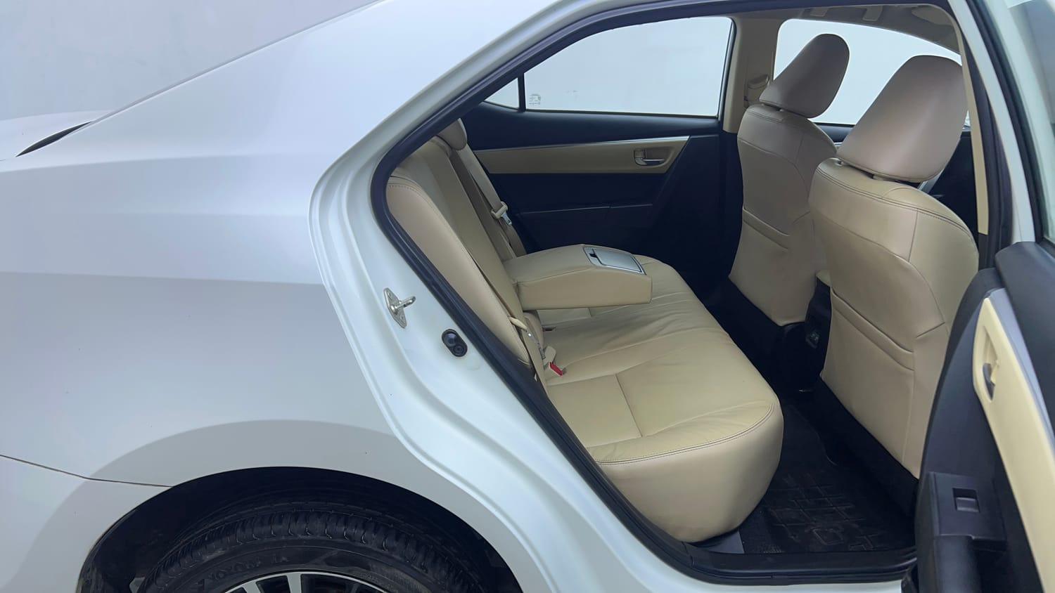 Used 2019 Toyota Corolla Altis GL Petrol Petrol Manual interior RIGHT SIDE REAR DOOR CABIN VIEW