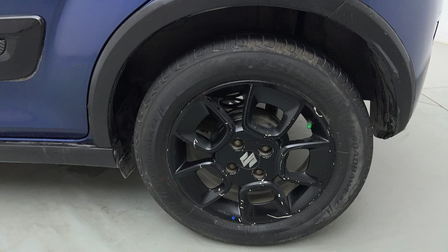 Used 2020 Maruti Suzuki Ignis Zeta 1.2 MT Petrol Manual tyres LEFT REAR TYRE RIM VIEW