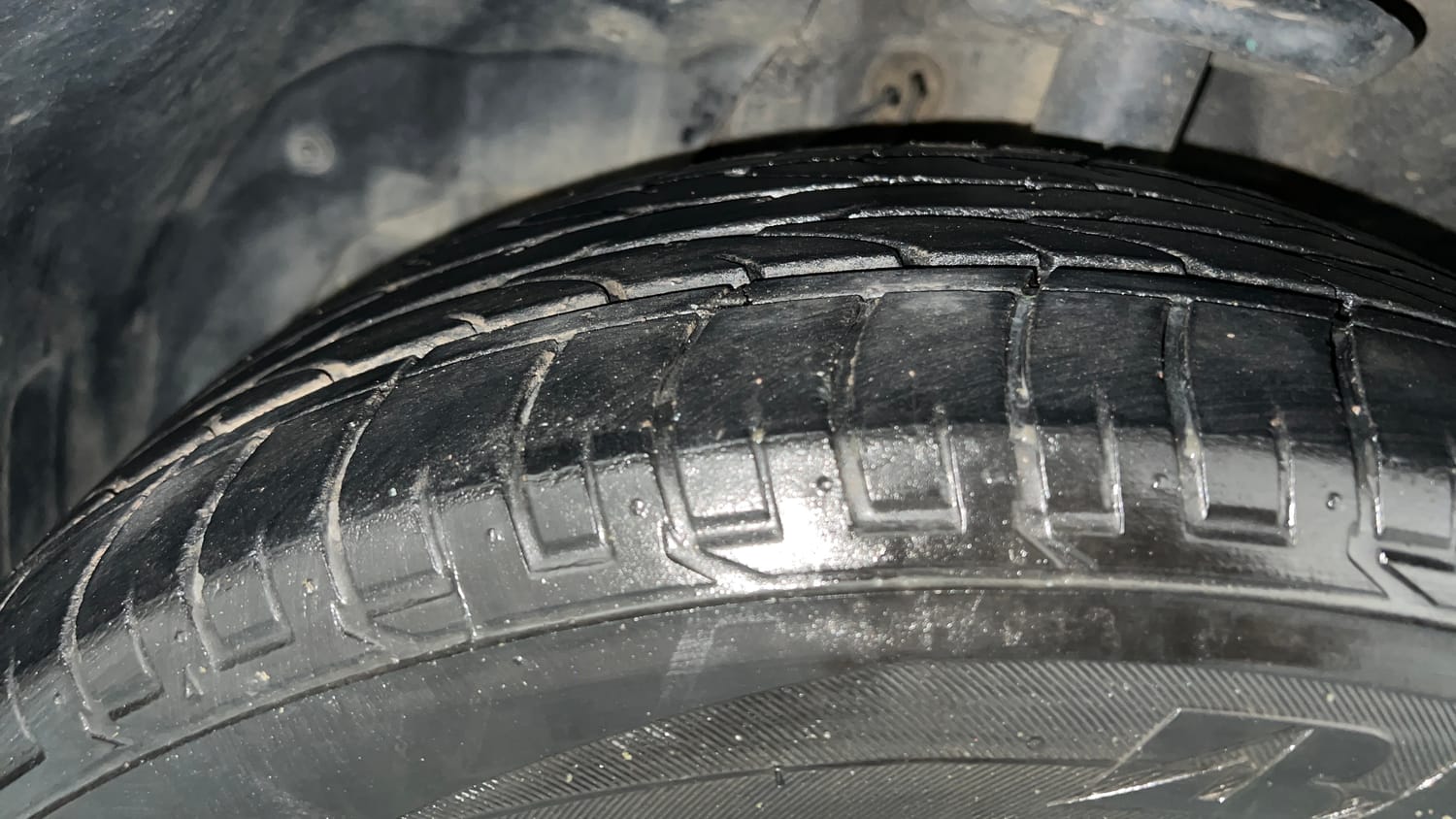 Used 2020 MG Motors Hector Plus Sharp 1.5 DCT Petrol Petrol Automatic tyres LEFT FRONT TYRE TREAD VIEW