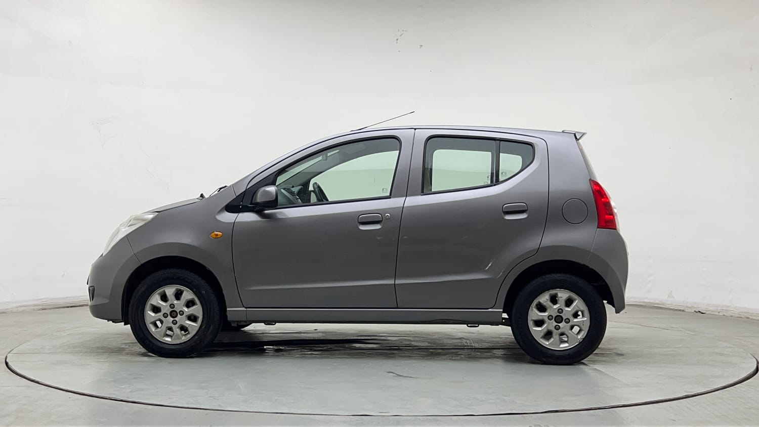 Used 2013 Maruti Suzuki A-Star ZXI Petrol Manual exterior LEFT SIDE VIEW