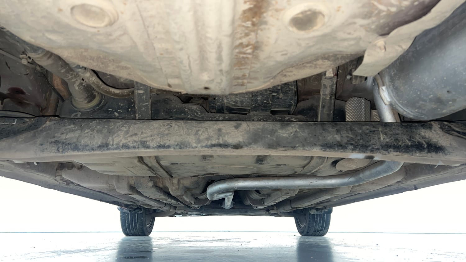 Used 2017 Hyundai Elite i20 Asta 1.2 Petrol Manual extra REAR UNDERBODY VIEW (TAKEN FROM REAR)