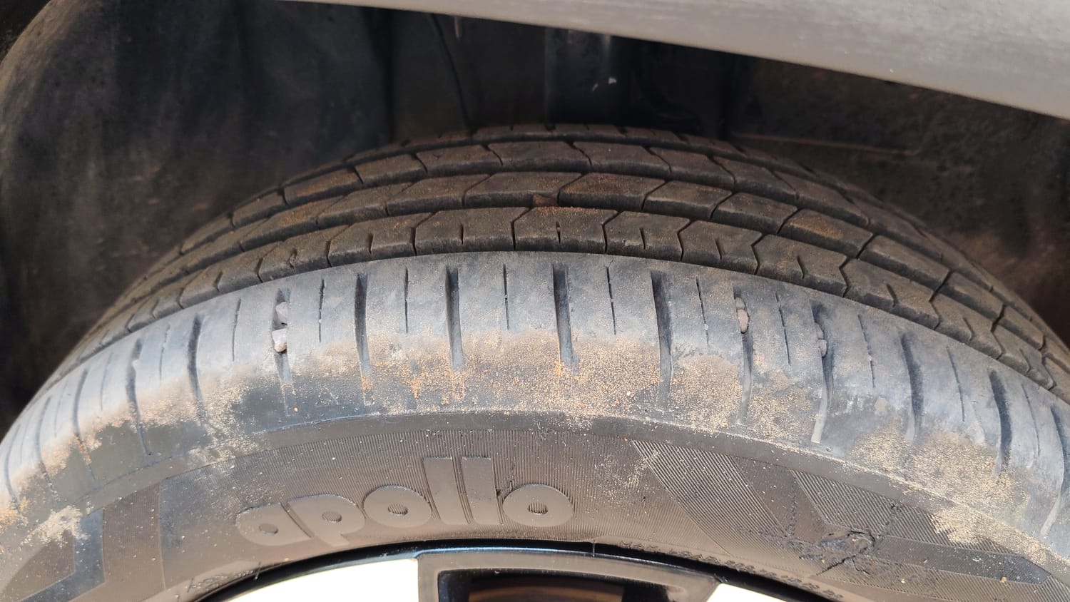 Used 2025 Tata Punch Creative Dual Tone Petrol Manual tyres RIGHT FRONT TYRE TREAD VIEW