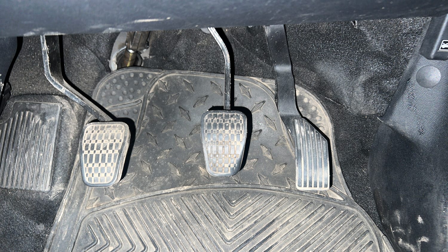 Used 2021 Tata Nexon XM Petrol Manual interior PEDALS VIEW