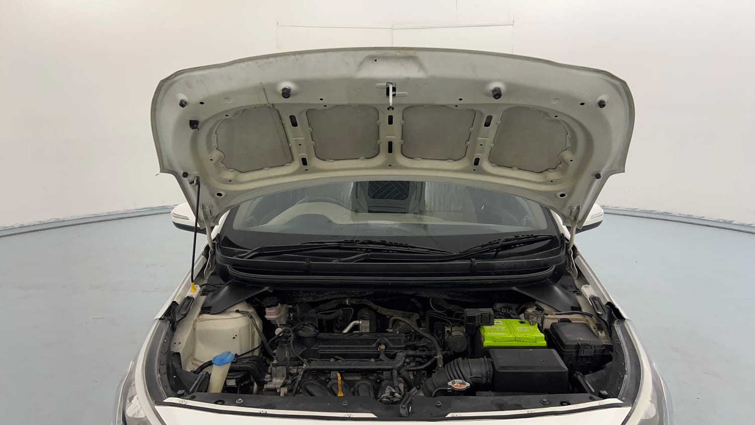 Used 2015 Hyundai Elite i20 Asta 1.2 Petrol Manual engine ENGINE & BONNET OPEN FRONT VIEW