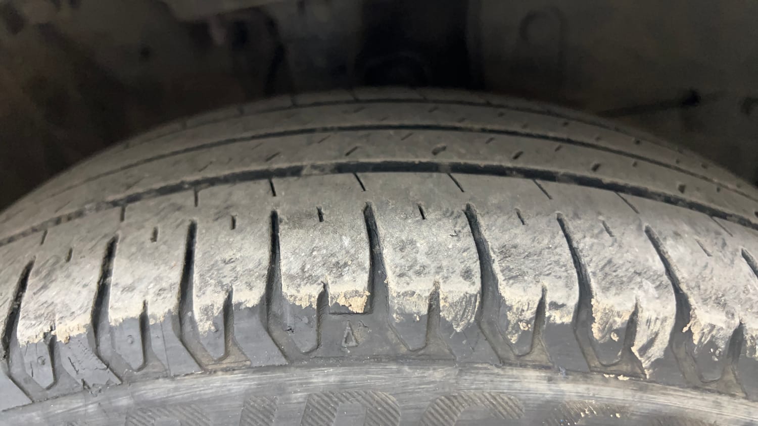 Used 2022 Honda City V Petrol Petrol Manual tyres RIGHT FRONT TYRE TREAD VIEW