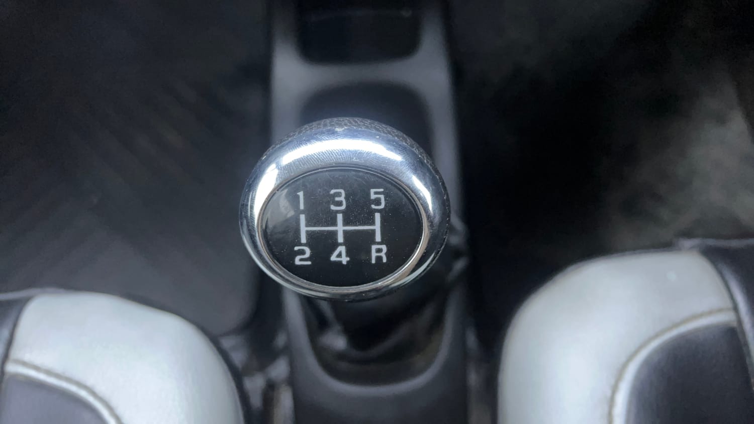 Used 2013 Maruti Suzuki Wagon R 1.0 LXI CNG (outside fitted) Cng Manual interior GEAR  KNOB VIEW