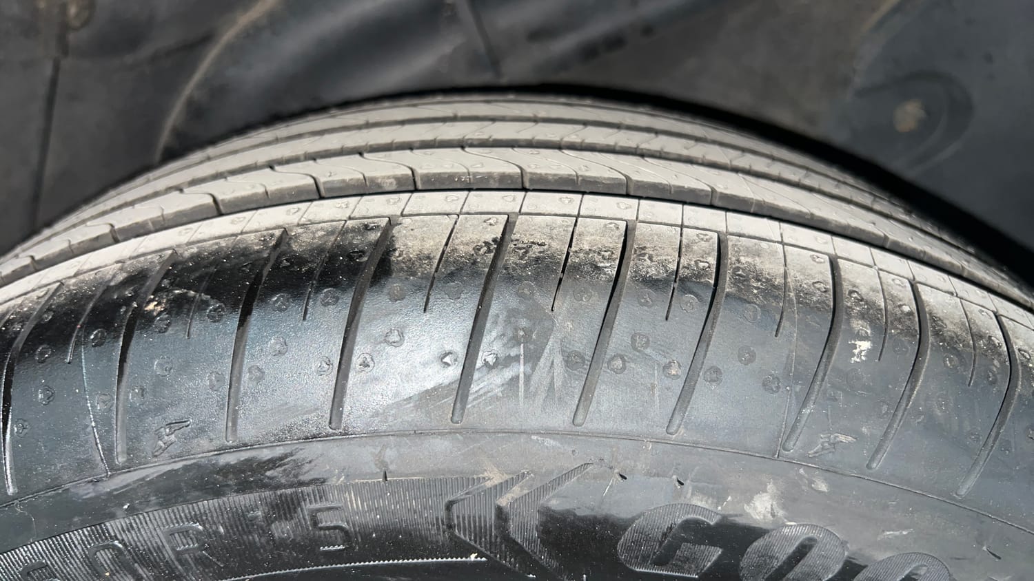 Used 2016 Hyundai Verna 1.6 VTVT S AT Petrol Automatic tyres LEFT REAR TYRE TREAD VIEW