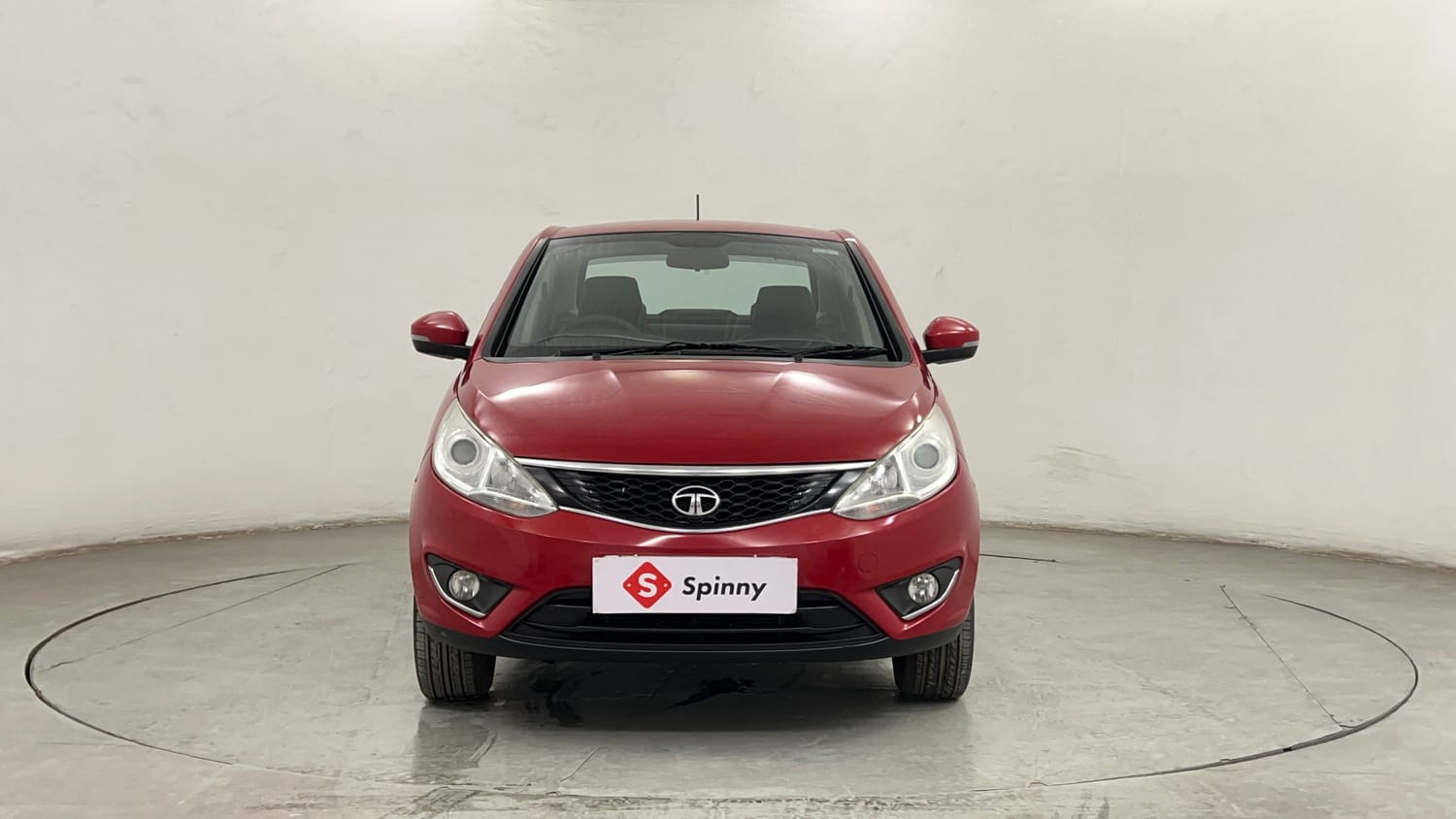 Used 2014 Tata Zest XMS Petrol Petrol Manual exterior FRONT VIEW