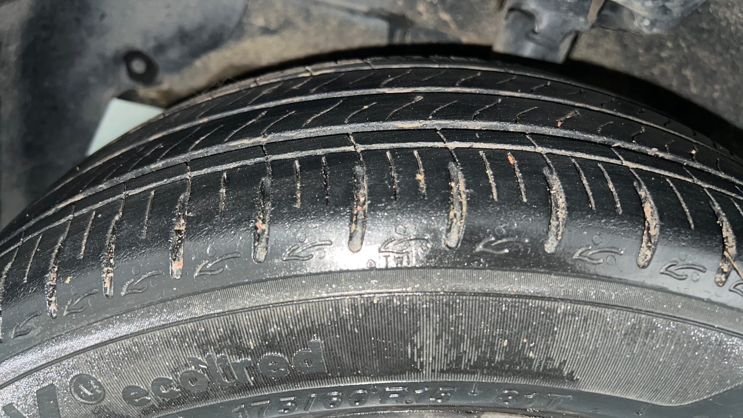 Used 2023 Hyundai Grand i10 Nios Sportz 1.2 Kappa VTVT Petrol Manual tyres LEFT FRONT TYRE TREAD VIEW