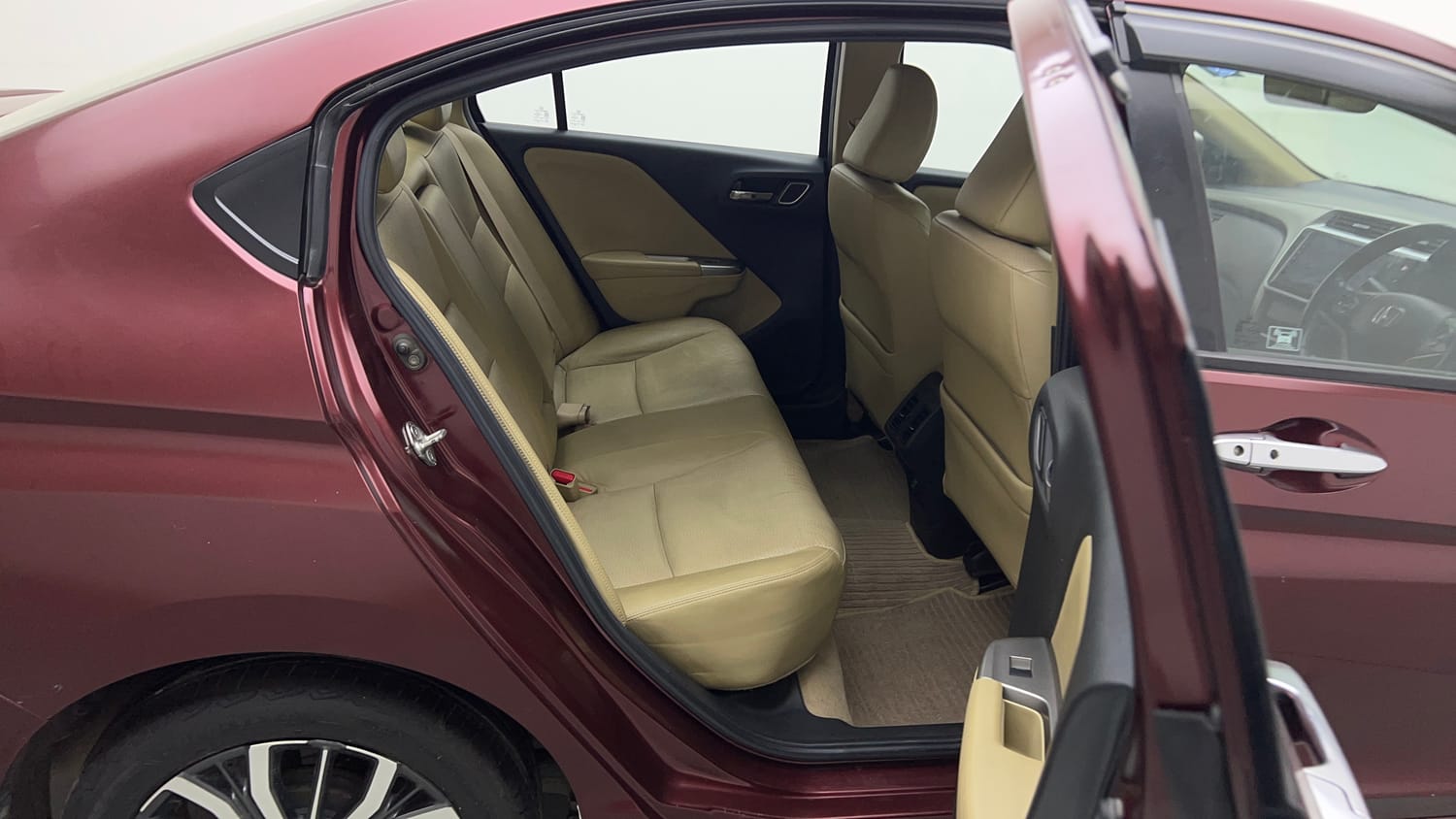 Used 2017 Honda City ZX CVT Petrol Petrol Automatic interior RIGHT SIDE REAR DOOR CABIN VIEW